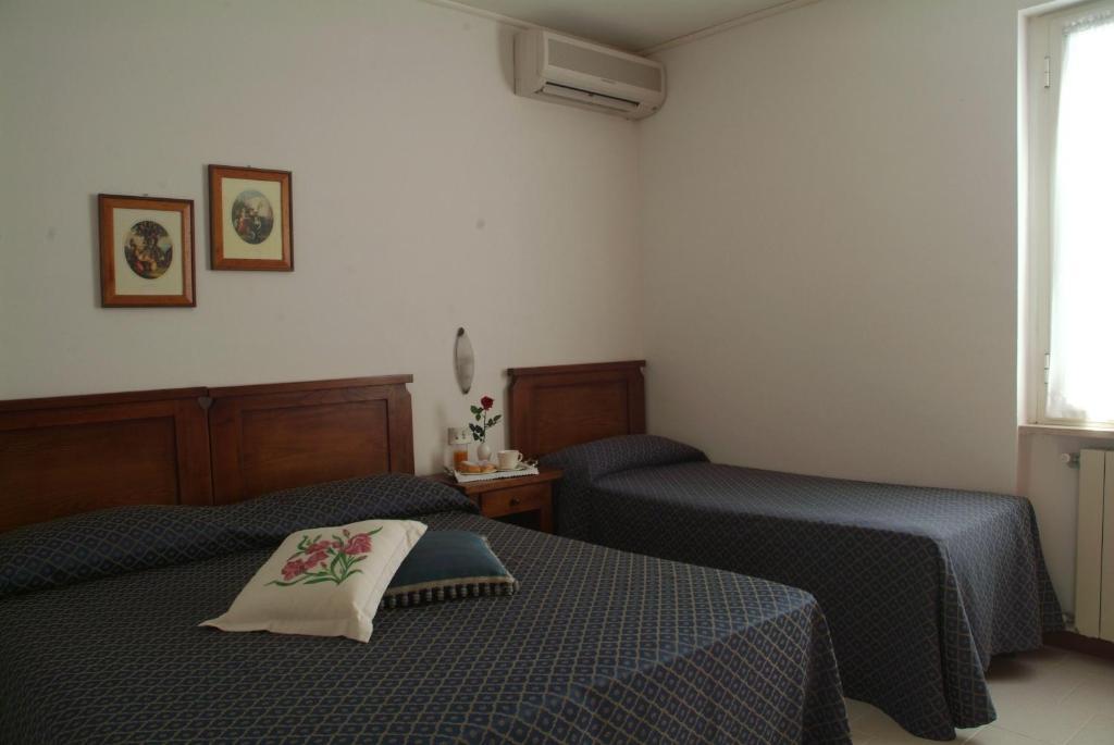 C.A.V. Residenza Prisco Aparthotel Marina di Grosseto Bilik gambar
