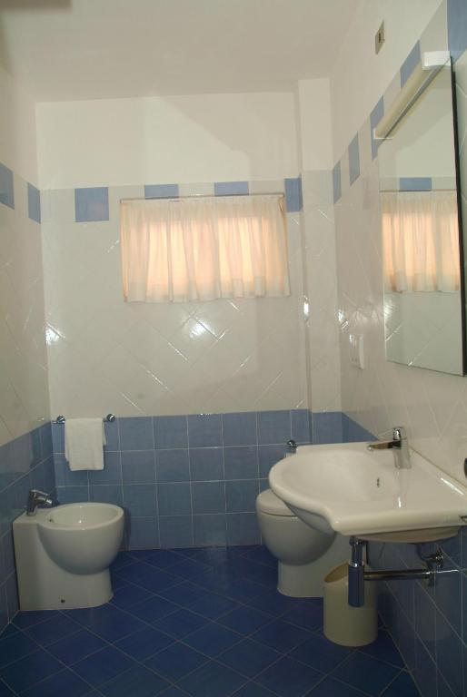 C.A.V. Residenza Prisco Aparthotel Marina di Grosseto Bilik gambar