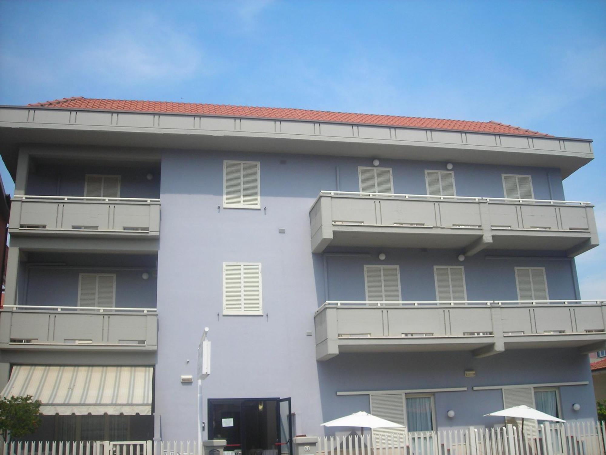 C.A.V. Residenza Prisco Aparthotel Marina di Grosseto Luaran gambar